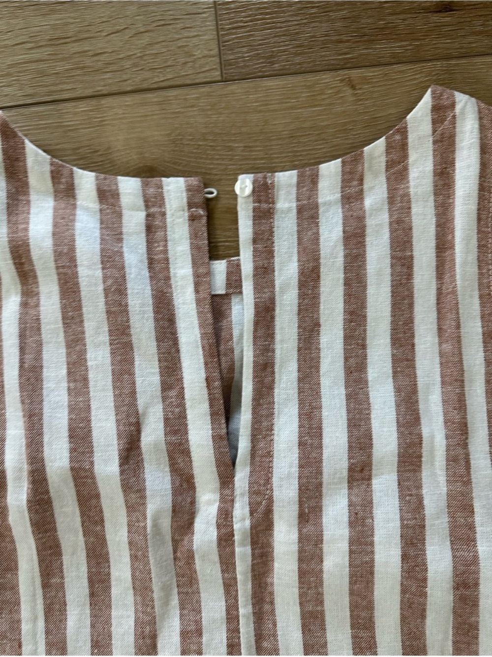 Old Navy Sleeveless Vertical Stripe Dress in Beige and White - Picture 3 of 3